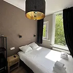 Vondel Garden 2* אמסטרדם