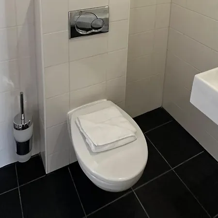 Vondel Garden Centre Hotel