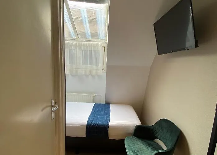 Vondel Garden מלון