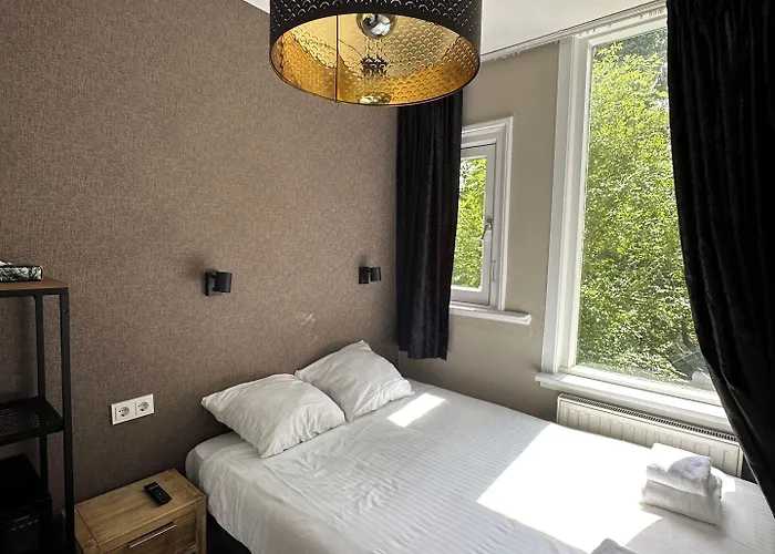 Vondel Garden 2* אמסטרדם