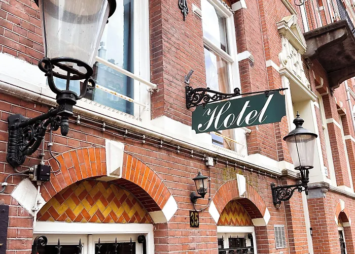 Hotel Vondel Garden 2*